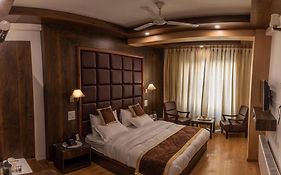 Hotel Zojila Residency Kargil